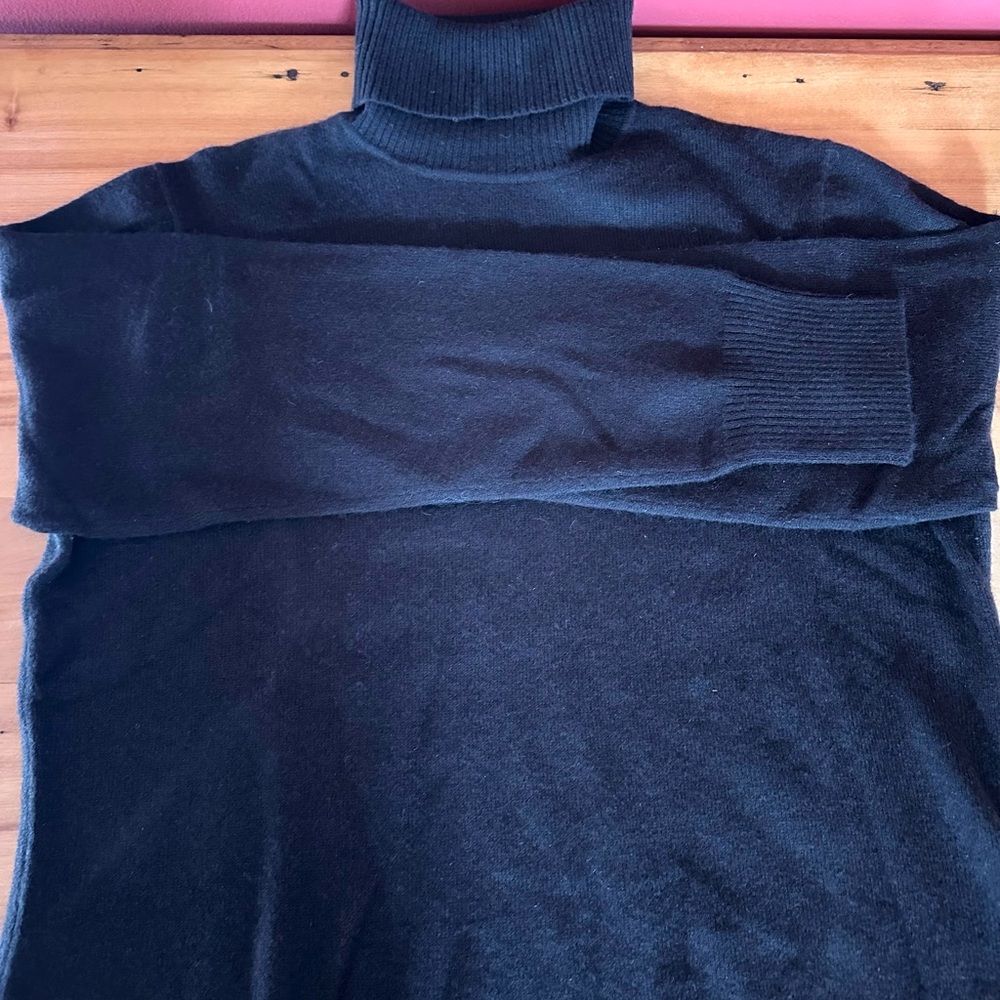 🐻EUC Chocolate Brown 100% Cashmere Turtleneck Sweater, Size Large - Picture 3 of 6